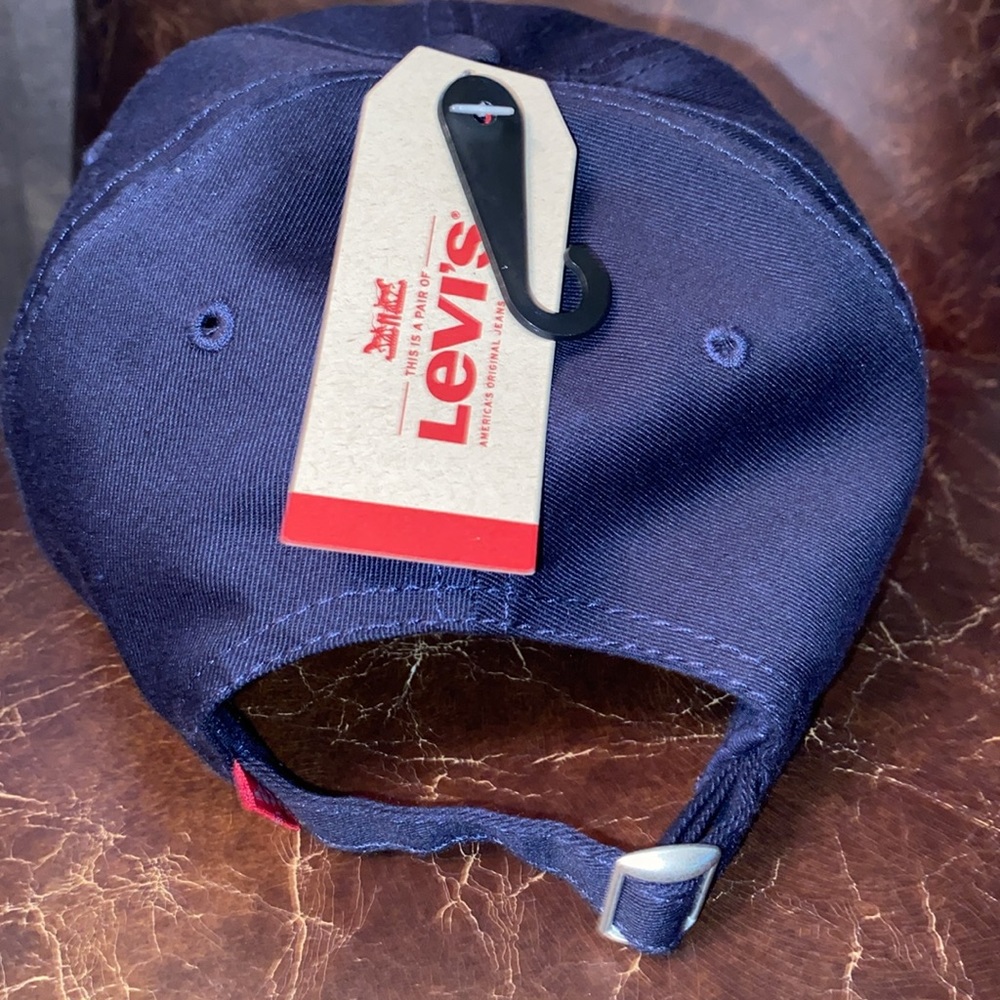 Levi’s hat - Picture 2 of 3